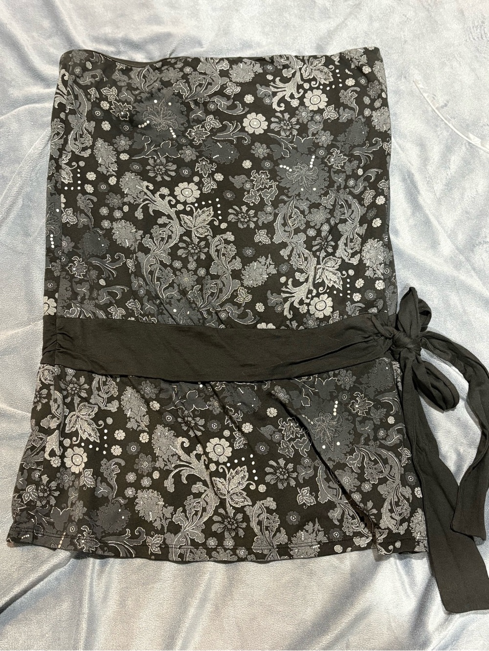 Vintage Y2K Express long tube top, Floral. Size L. Perfect with leggings.